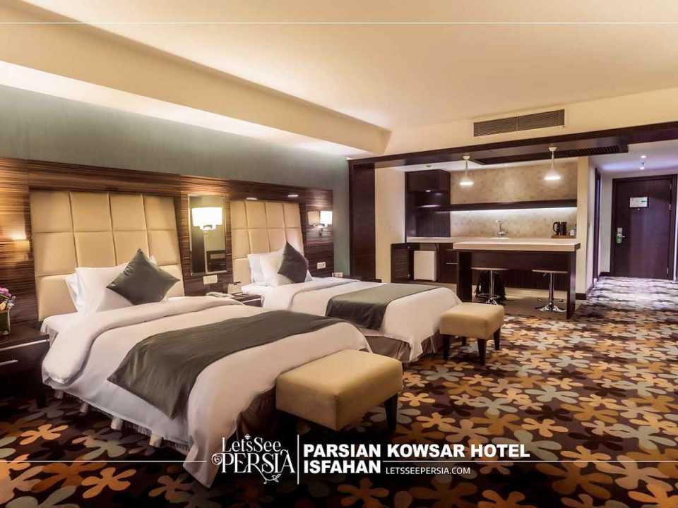 suite twin room of parsian kowsar hotel isfahan