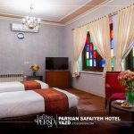 twin room of parsian safaiyeh hotel yazd