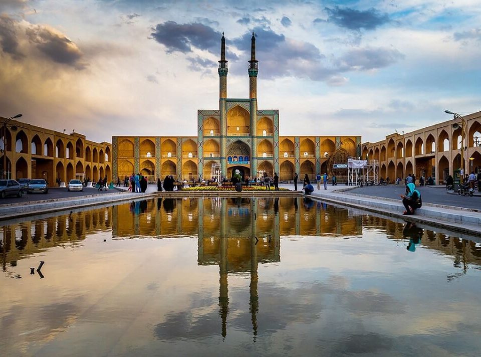 Amir-Chakhmaq-complex-yazd-lets-see-persia-travelagency-iran-attractions