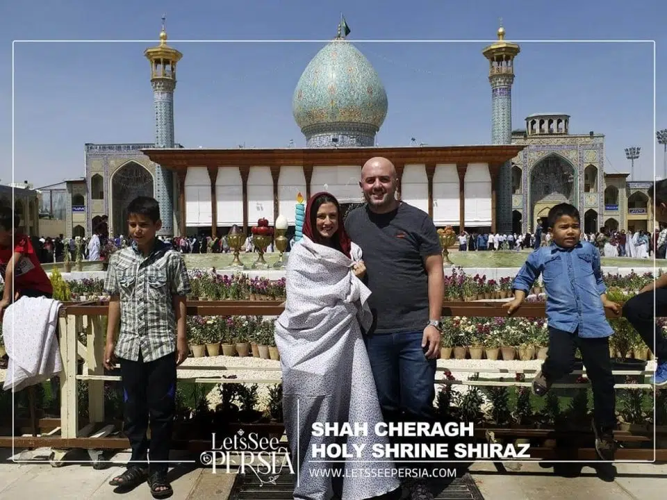 Shah Cheragh Holy Shrine Shiraz_travelers in Shah cheragh Holy Shrine Shiraz