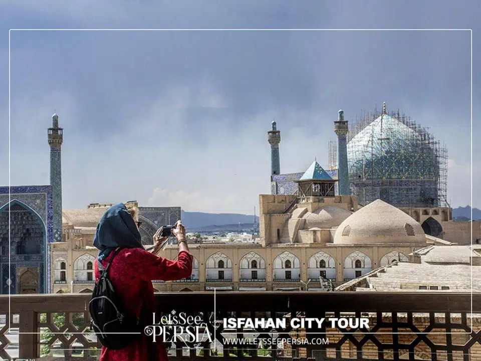 Isfahan City Tour _ travelers in Isfahan, Iran