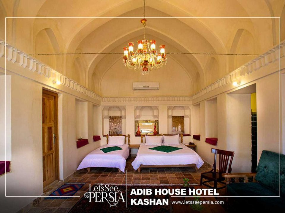 triple room of adib house hotel kashan