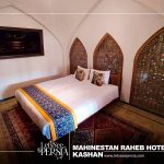 double room of mahinestan raheb hotel kashan