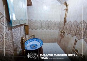 bathroom of malamir mansion hotel yazd