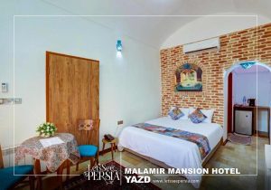 double room of malamir mansion hotel yazd