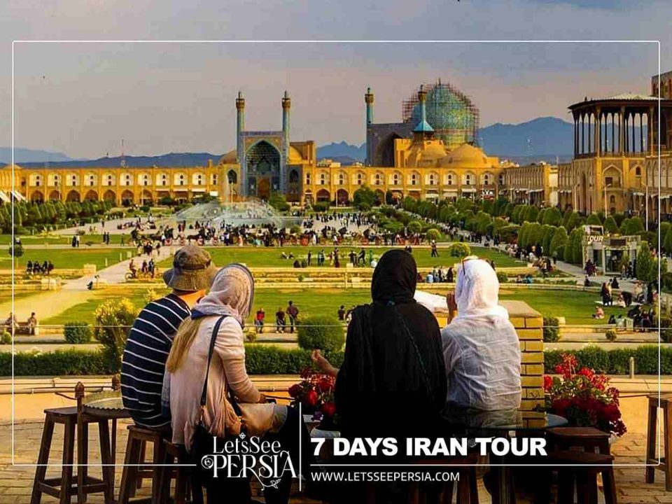 7 days iran tour-travelers in naqsh-e jahan square isfahan